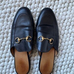 Gucci Black Leather Loafers with Gold Hardware